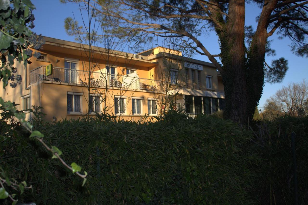 Logis Hotel Le Clement V Roquemaure  Exterior foto