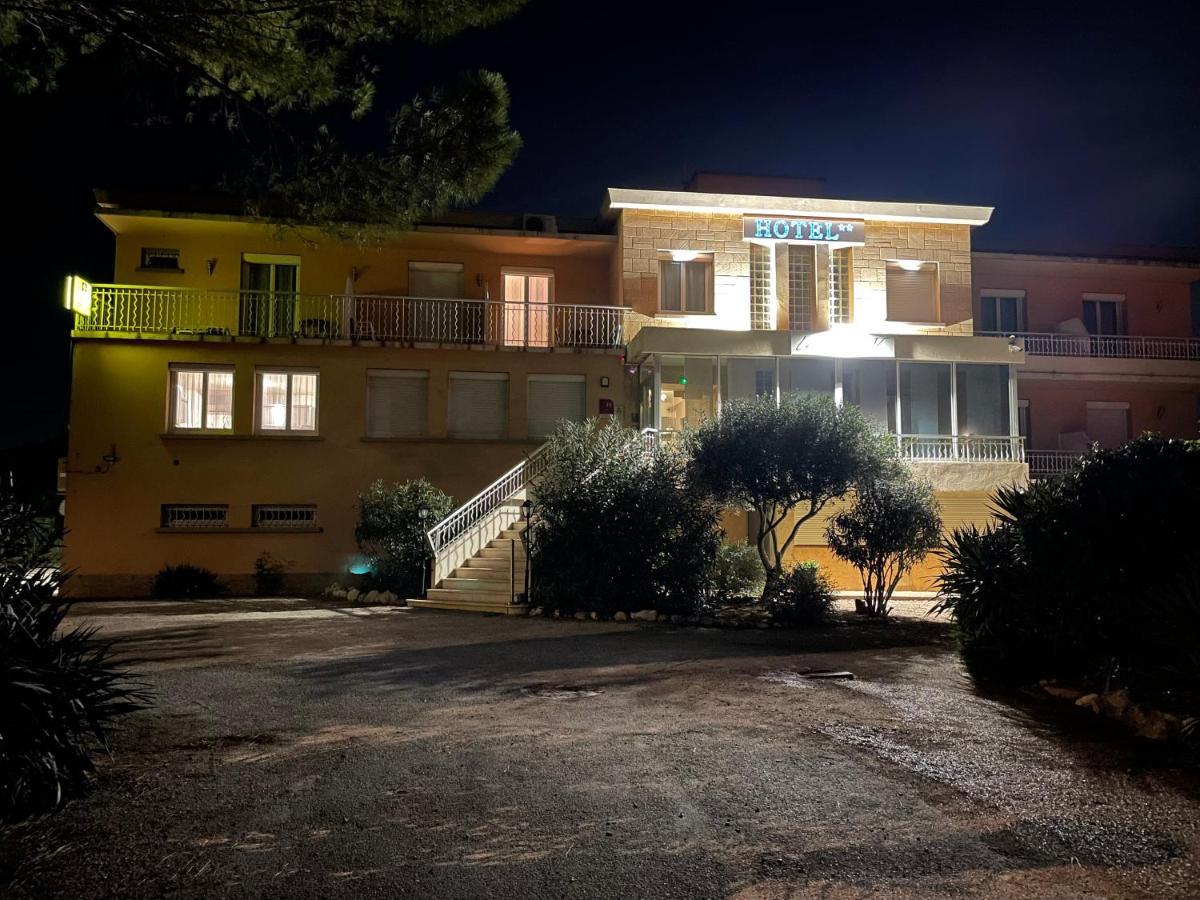 Logis Hotel Le Clement V Roquemaure  Exterior foto
